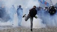 Masiva manifestación en París contra la reforma laboral de Hollande