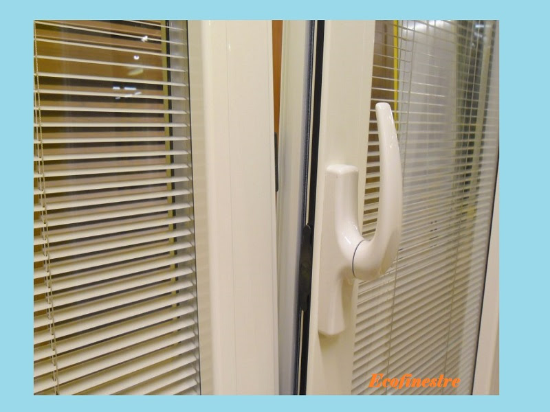 En este tutorial te enseñaremos a poner tu tenda listo para poderte conectar a internet con tu. Novita Finestre Con Veneziane Incorporate Ecofinestre Serramenti E Infissi In Legno Alluminio Pvc Verona