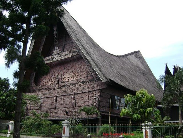 Gambar Rumah Adat Sumatera Utara Dan Keterangannya Rumah 