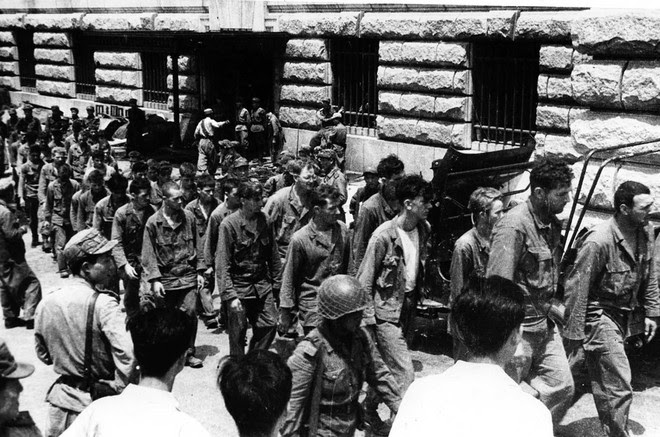 Chiến tranh Triều Tiên: Những người lính Liên Xô mặc quân phục TQ và những người lính Mỹ bị lãng quên - Ảnh 8.