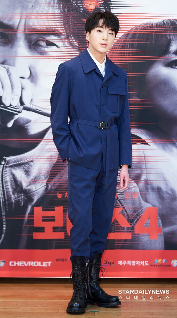 버클리 음악 대학 실용음악과 (휴학). Sí¬í†  ê°•ìŠ¹ìœ¤ ë°°ìš° ê°•ìŠ¹ìœ¤ ë³´ì´ìŠ¤4 ìŠ¤íƒ€ë°ì¼ë¦¬ë‰´ìŠ¤