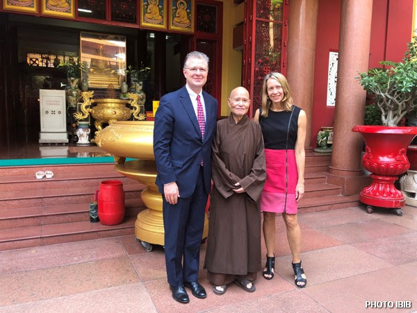 Ambassador Daniel Kritenbrink, Most Venerable Thích Quảng Độ and US Consul General Mary Tarnowka