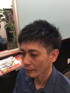 上白髪 目立たない 髪型 男 最も人気のある髪型