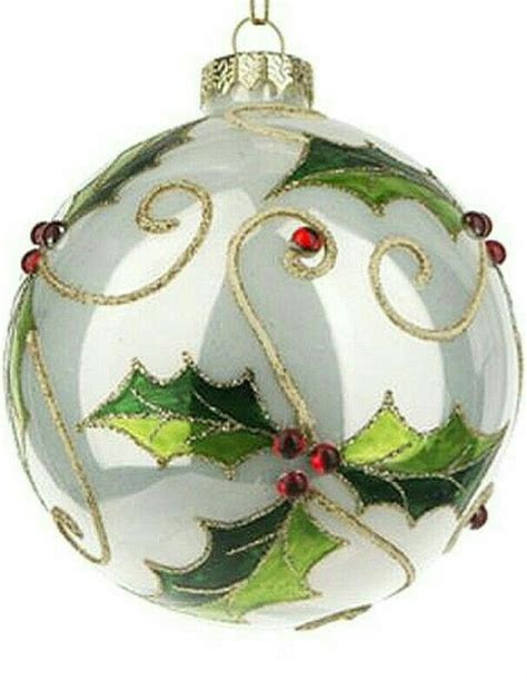 Download Christmas Tree Ball Ornaments