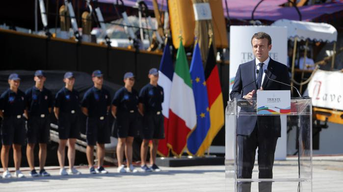 VIDEO. "Nos pays ne peuvent accueillir l'ensemble des femmes et des hommes qui cherchent à venir vivre dans nos pays", estime Emmanuel Macron
