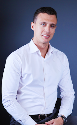 Aaron Portero, Managing Director of Connect Group.png