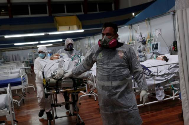 Agravamento da pandemia se impõe no Brasil nos primeiros dias de 2021