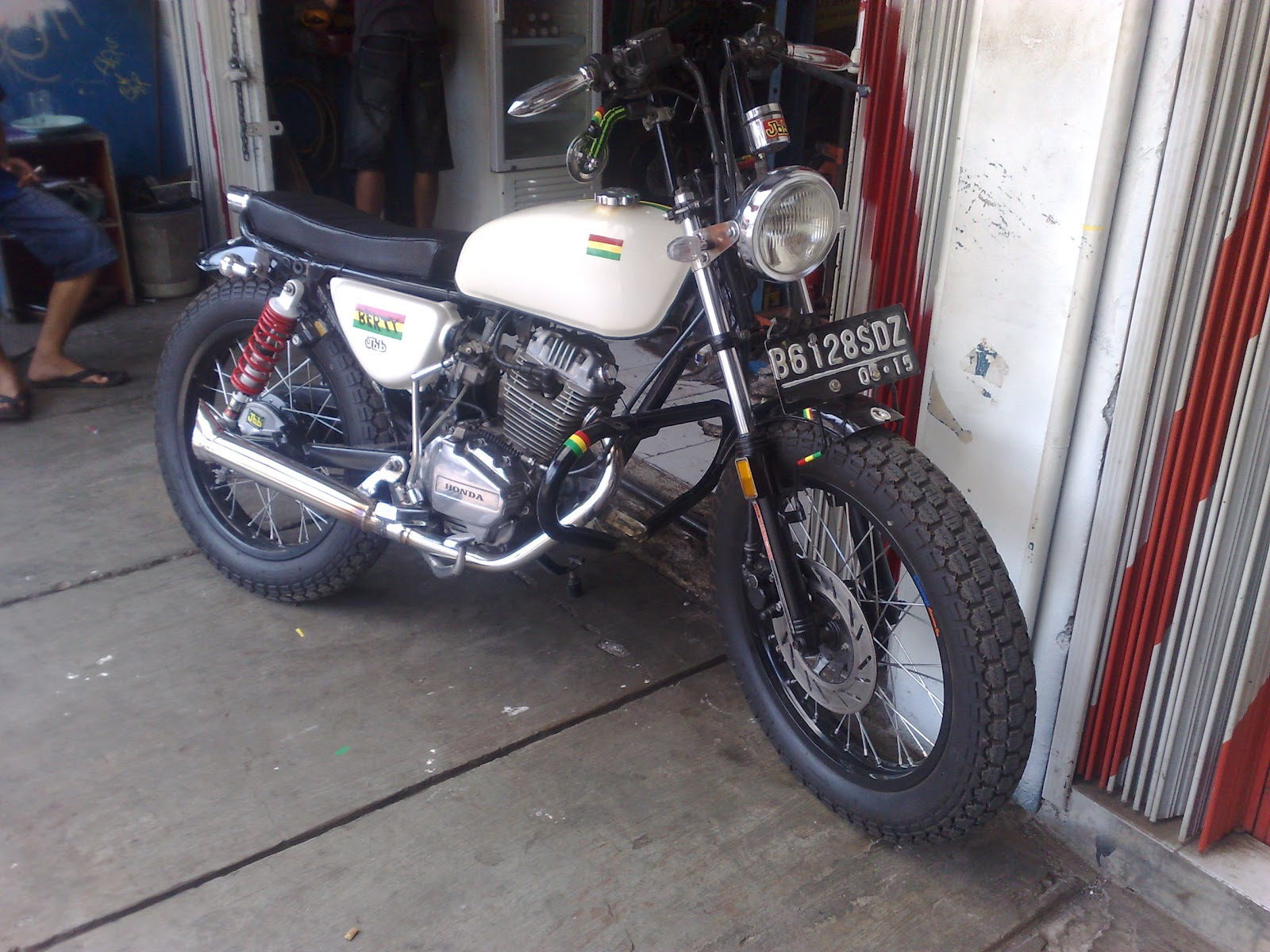 Kumpulan Modifikasi  Motor  Cb Bandung  Terbaru Modifikasi  