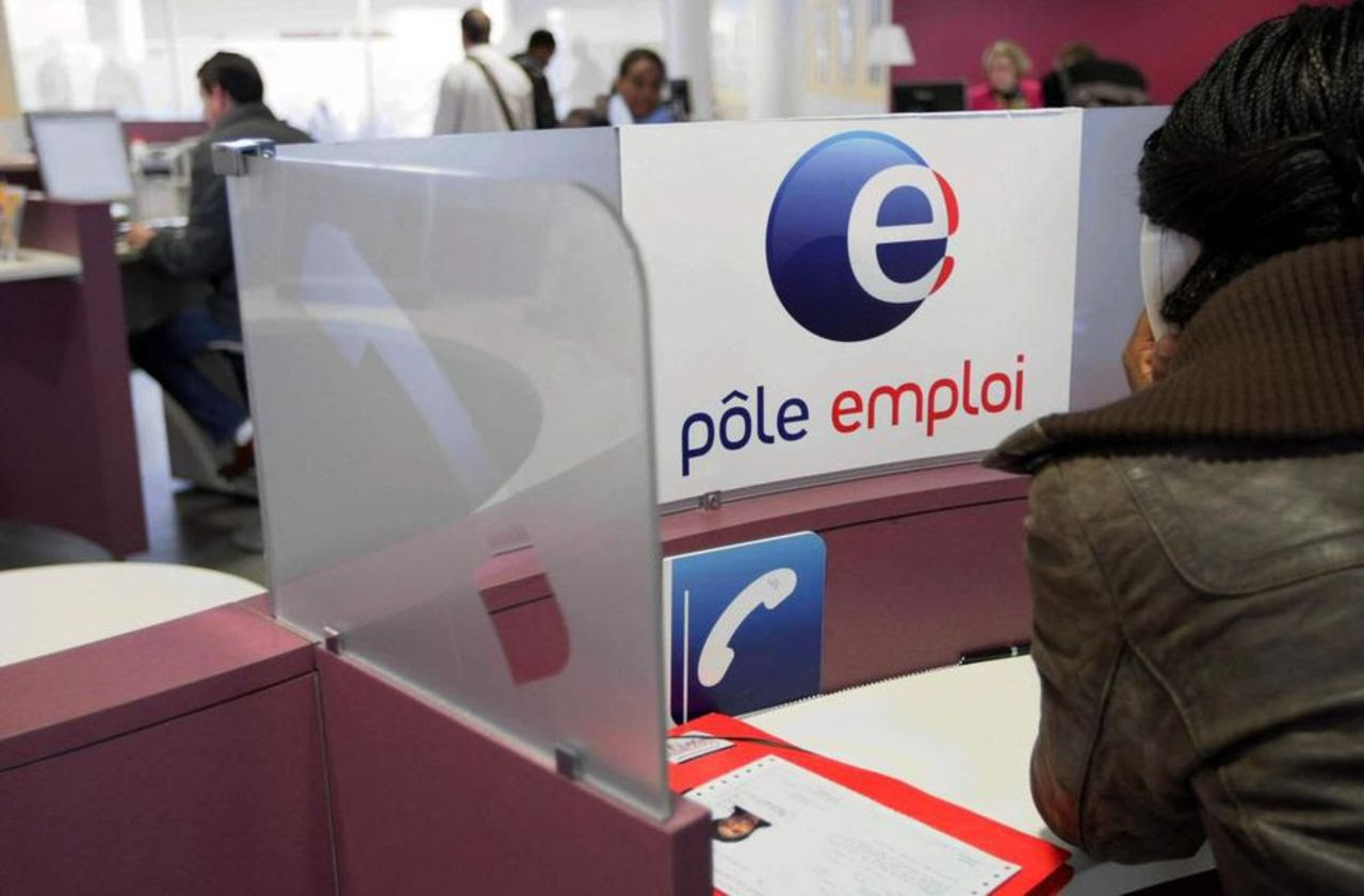 Comment Une Salariee De Pole Emploi A Detourne 260 000 Euros Le Parisien