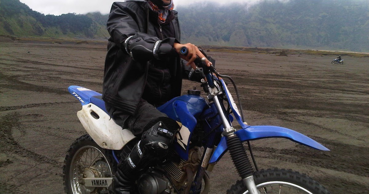 Foto Cowok Keren Naik  Motor  Trail  motorcyclepict co