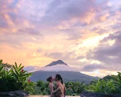 Costa Rica honeymoon couple