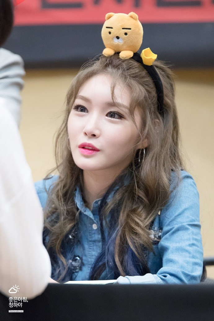 Fan account | we are not global fanbase dedicated to solo artist #chungha #청하. 170702 Chungha I O I Photo 40587680 Fanpop