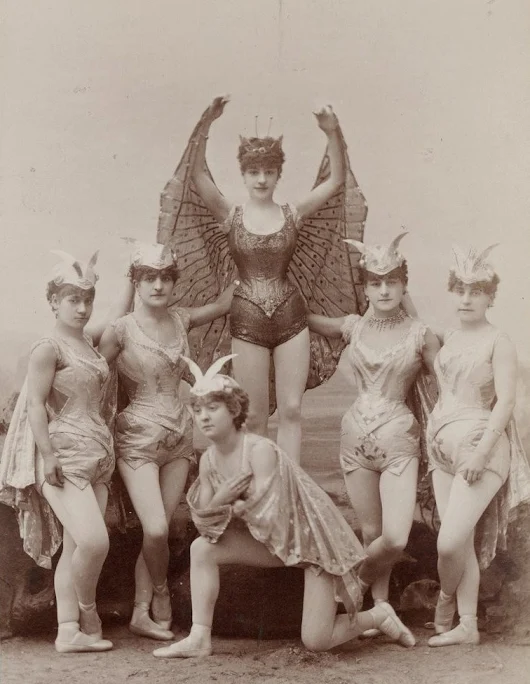 antique-royals: Dancers , Atelier Nadar 1880s - Drake AbbyChicka-In the Grays