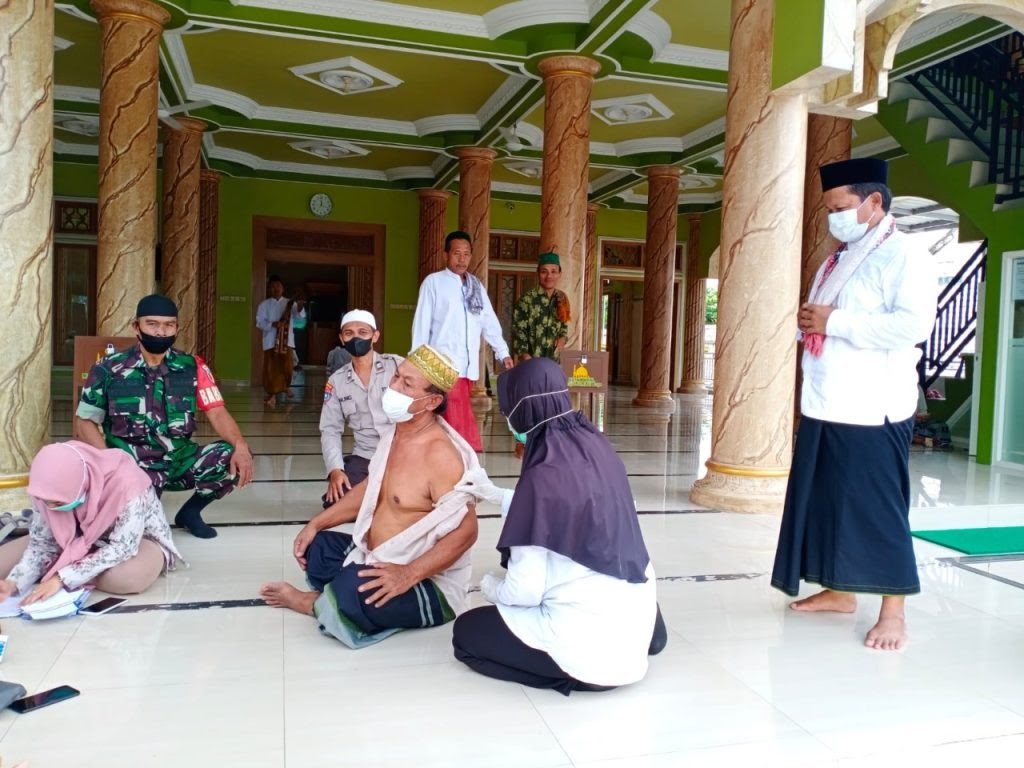 Kejar Herd Immunity Jamaah  Sholat  Jumat Dapat Vaksin dari 