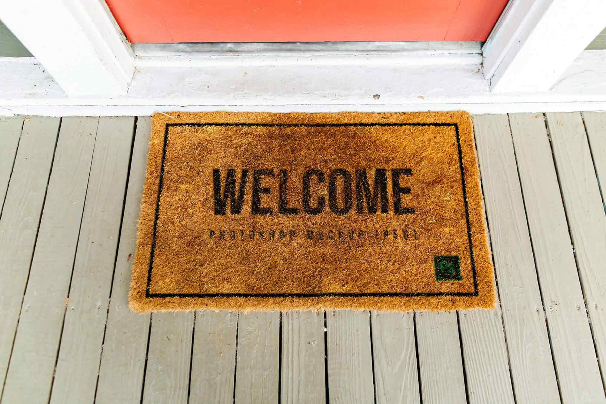 Download Free Realistic Doormat Mockup Psd