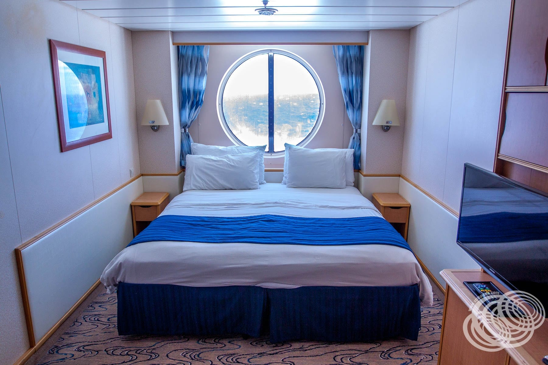 Interior Explorer Of The Seas Promenade View Interior