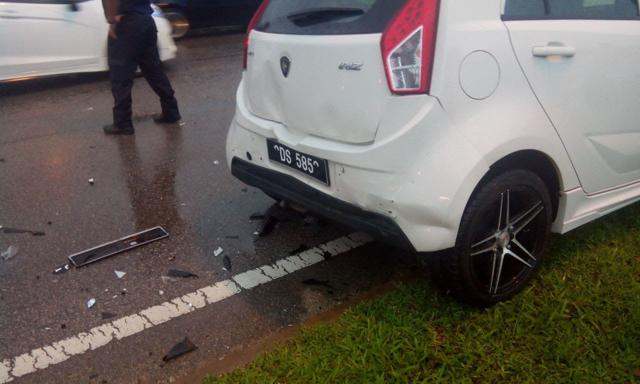 Perodua Iriz Vs Perodua Alza - Liga MX d
