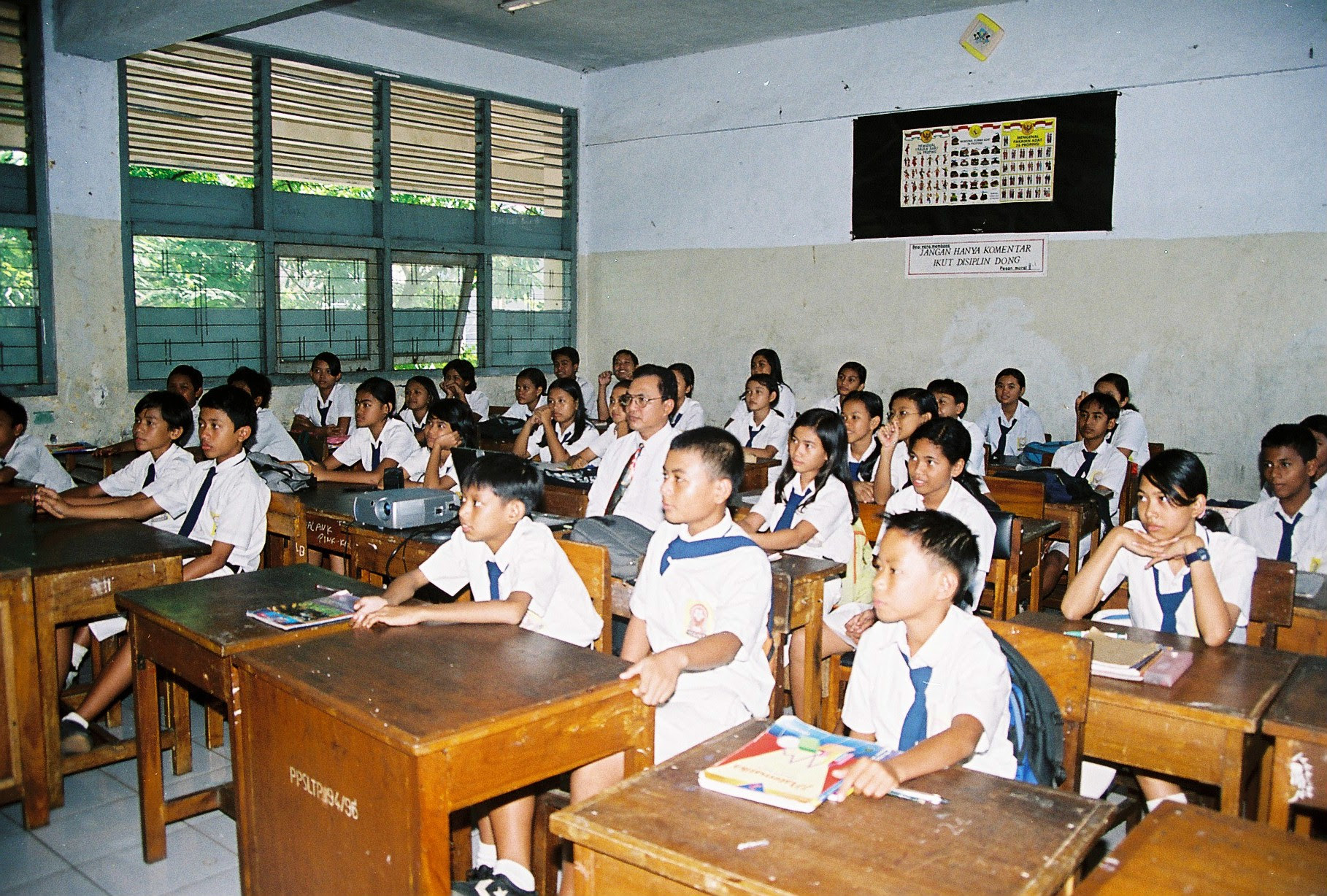 Contoh Jurnal Pendidikan Luar Negeri - Contoh 36