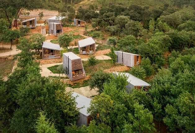 Imagen  - Estas cabañas prefabricadas te acercan a un entorno natural en Portugal