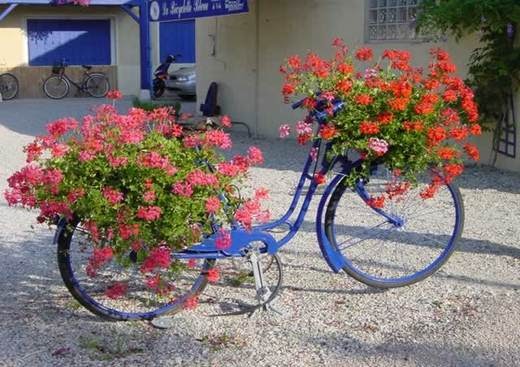 la bicyclette bleue 01800 joyeux france