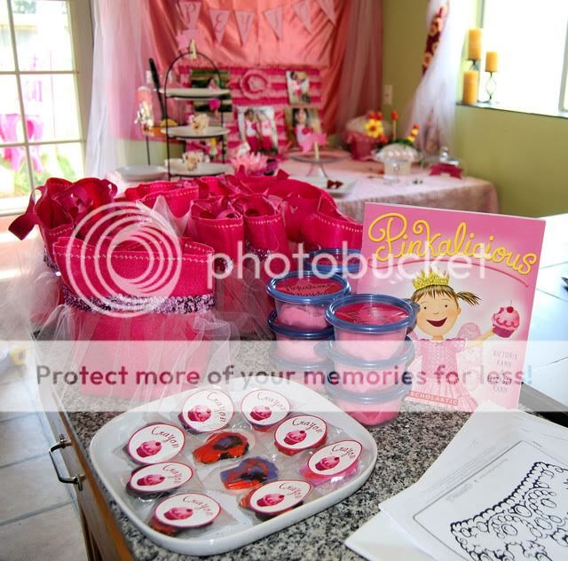 The Crafty Chicka: Pinkalicious 4th Birthday