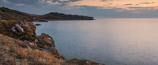 «Генеральские пляжи в Крыму. Вечером в бухте Широкая, снимал от Генеральского Городища (коорд 45.471120, 36.203314) - античные развалины, древнее поселение на Караларском побережье Азовского моря, Ещё .. #панорама #бухтаШирокая #рифы #Крым #АзовскоеМоре #горы #ГенеральскиеПляжи #бухта #ПриродныйПарк #ПриродныйПаркКараларский #берег #побережье #ПутешествияНаАвтомобиле #туризм #отпуск #отдых #фототуризм #путешествие #пляж #чудесноевремя #ПутешествияДикарём #люблюморе #приключения #камень #лето2018 #CanonPhoto #CanonRussia #PhotoRussia» — карточка пользователя Игорь Сарапулов в Яндекс.Коллекциях