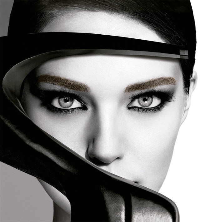 MODELO- brow drama cejas perfectas