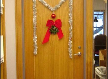 See more ideas about office christmas, office christmas decorations, christmas decorations. Kloudconnectors Blog Christmas Decoration Ideas For Office With Images Kloudconnectors Blog