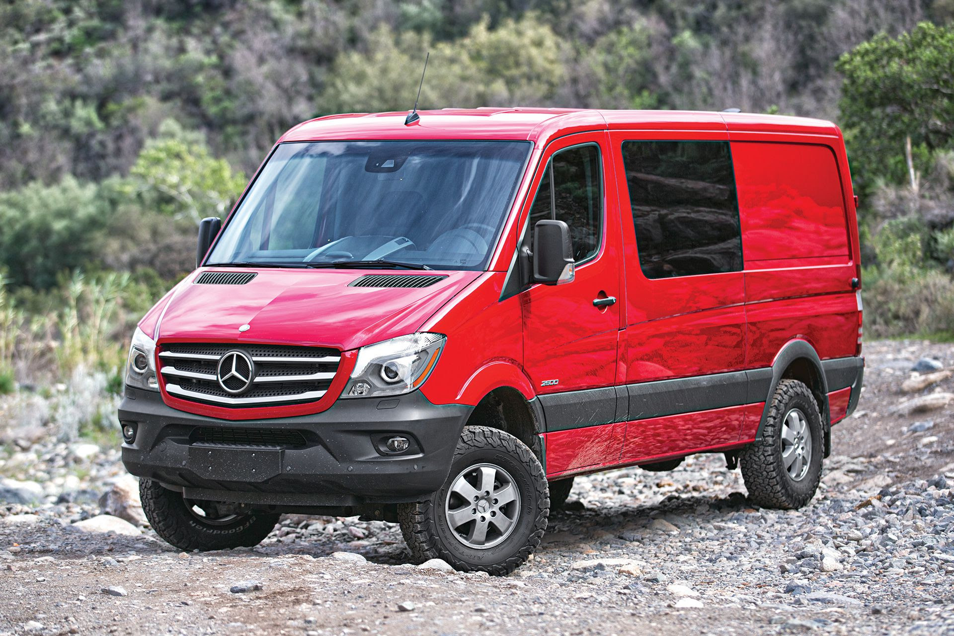 These vans are made to carry the load. Motorcycle Haulers Mercedes 2500 Sprinter 4x4 Vs Ford Transit 350 Cycle World