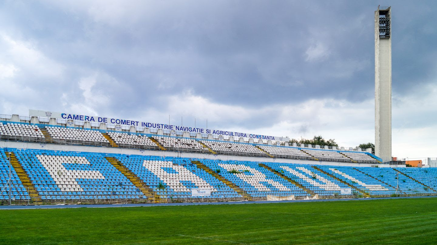 With 8 victories, 12 draws, and 13 defeats, it finished in 13th place with 36 points thereby avoiding relegation. Stadionul Farul Stadiumdb Com