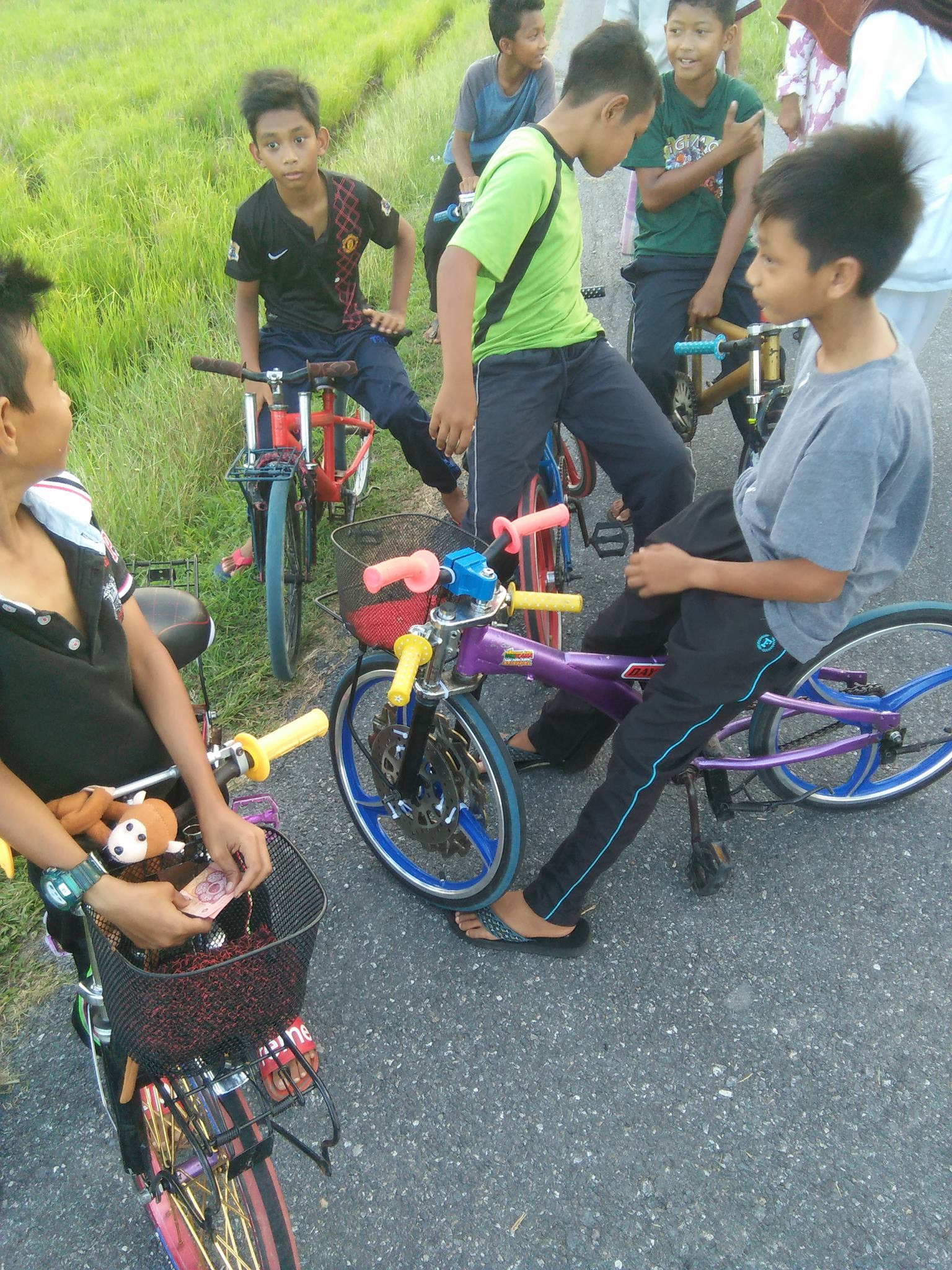 Basikal Lajak Kena Tangkap Polis / Video Viral Belumba Di Jalan Raya