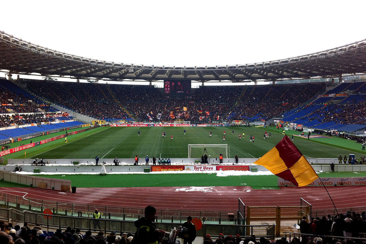 Lazio oraz as roma.stadion jest także stadionem narodowym i rozgrywają tu swoje najważniejsze spotkania reprezentacje włoch w piłce nożnej i rugby union. 10 Tipps Fur Besucher Des Stadio Olimpico Europapokal De