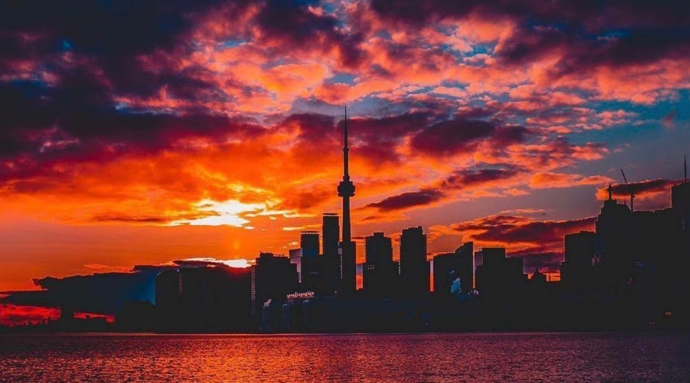 Why, this watch is exactly two days slow. 15 Photos Of This Morning S Amazing Sunrise Over Toronto News