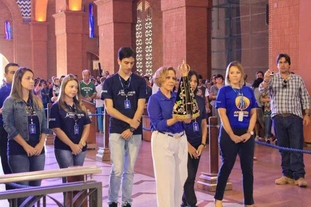 Claudete Troiano participa da missa de aniversario da TV Aparecida_foto: TV Aparecida