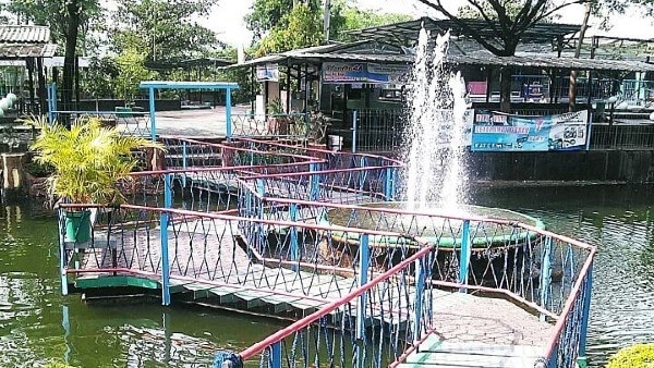 Tiket Dewasa Waterboom Haurgeulis : Kolam renang semi olympic ini disediakan dengan kedalaman ...