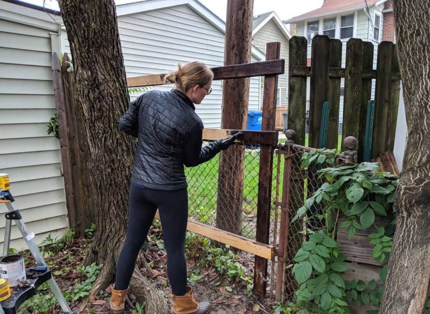 How To Build A Wooden Fence Gate With Metal Posts