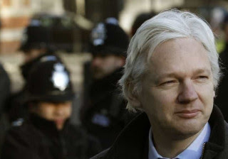 Assange sobre ligação russa com
divulgações do WikiLeaks: 'Mentira'