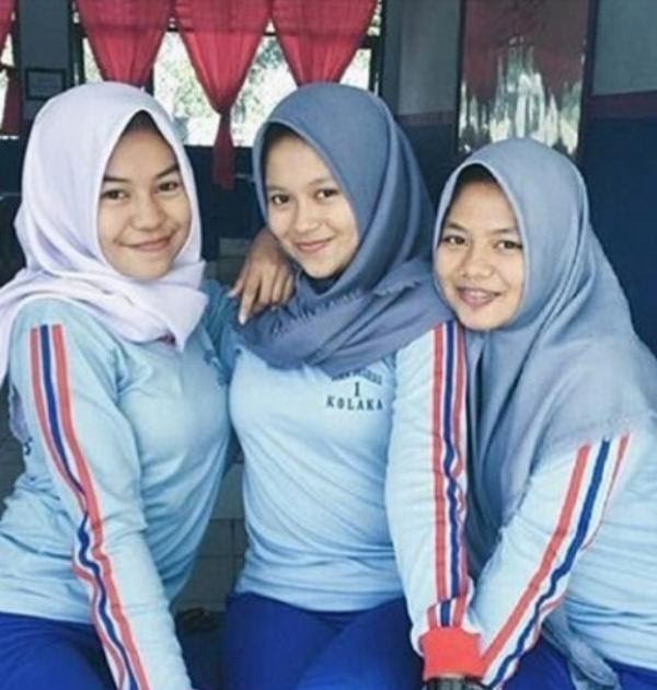 Foto Cewek2 Cantik Lucu Berhijab Anak Remaja Smp Kelas 8 : 8 Style Anak