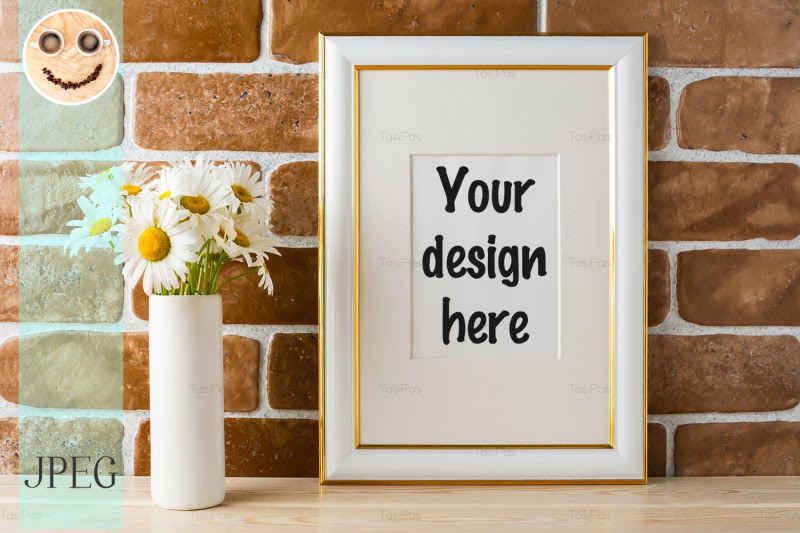 Download Free Gold decorated frame mockup with daisy bouquet ...