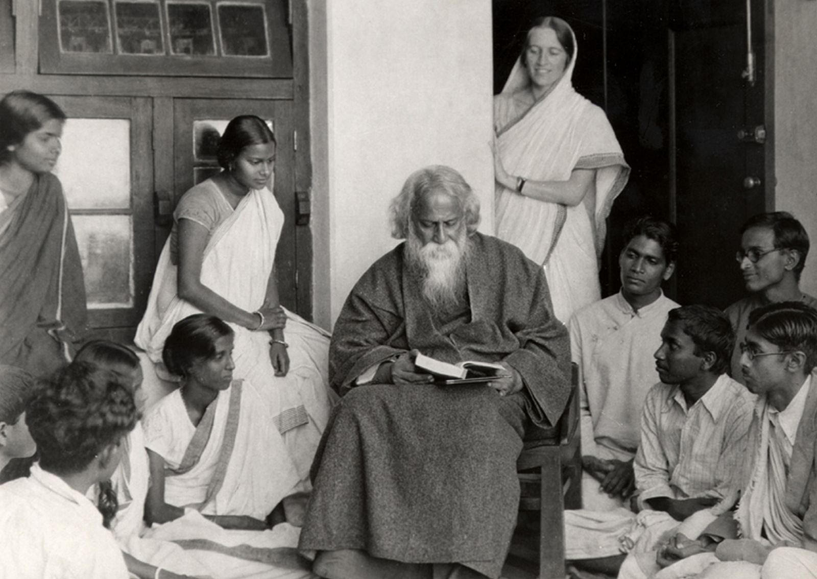 Top 15 Interesting facts about Rabindranath Tagore