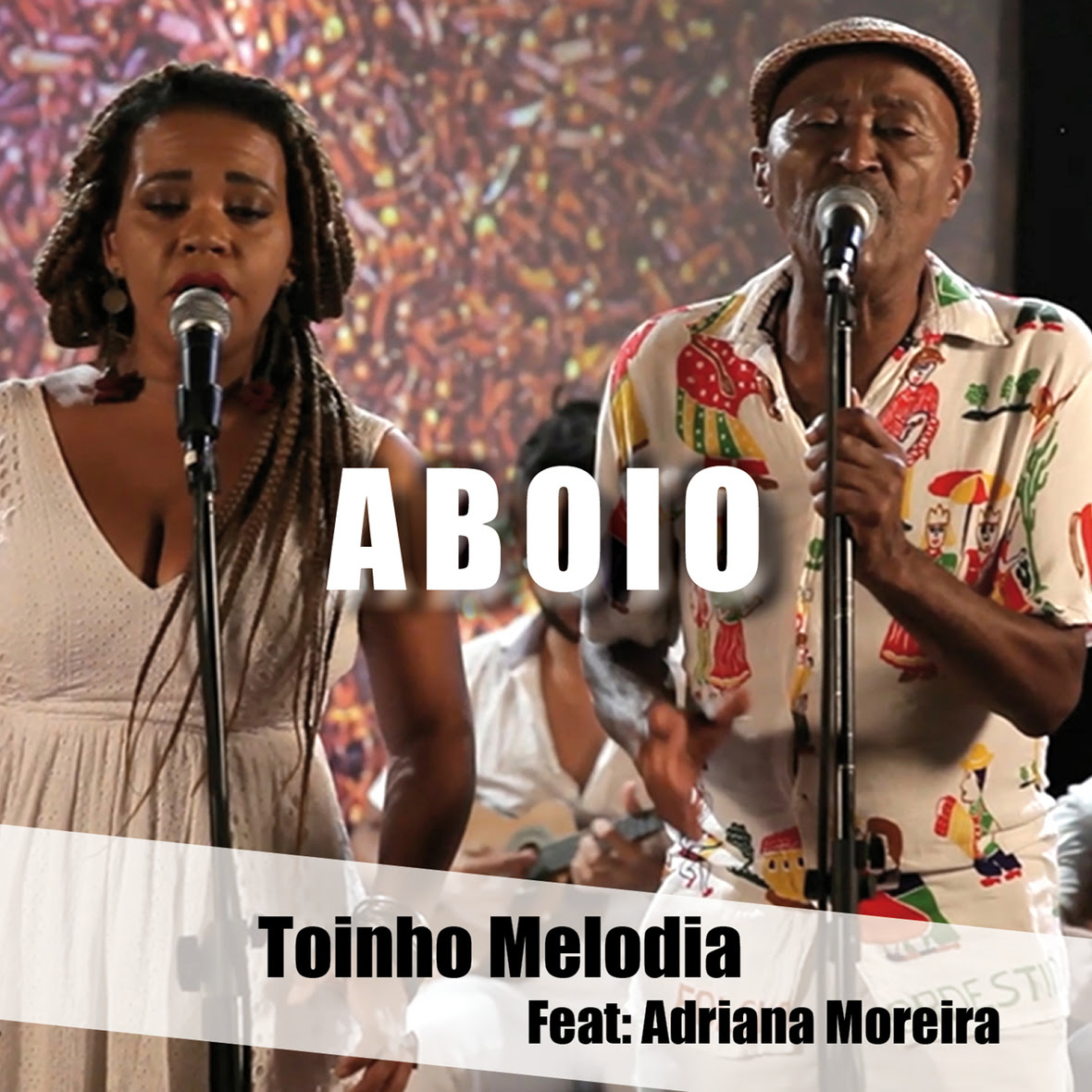 Toinho Melodia e Adriana Moreira