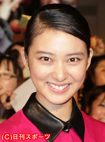 髪 薄い 芸能人 女 Leila Svanadze
