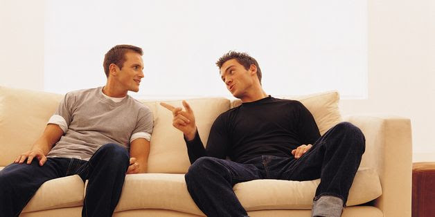 15 Unexpectedly Candid Tips For Straight Guys From Reddit's Gay Men