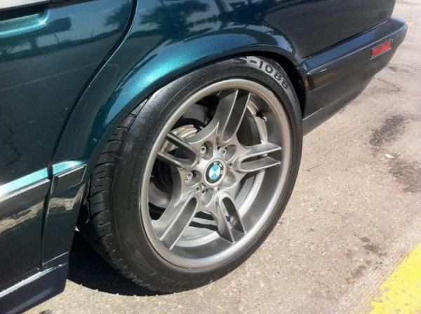 It evenly distributes the air/fuel mixture to all the cylinders, affecting the performance of the vehicle. Fs Bmw Style 66 Staggered
