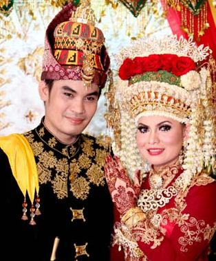 33 Ide Top Keunikan Pakaian  Adat  Bali Tema 7 Kelas 4