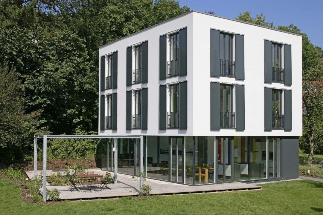 Unser haus liegt inmitten von wiesen am nahen wald mit einem traumhaft schönen ausblick auf die bergwelt. Bund Deutscher Architekten Haus Schmid