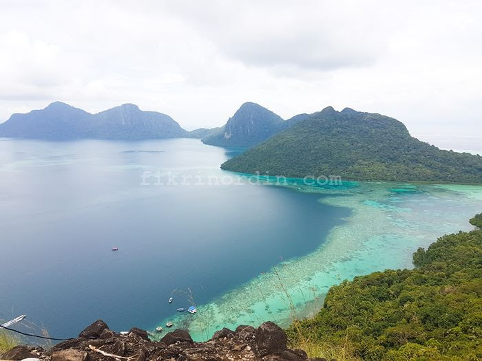 Photo about the stunning view from pulau bohey dulang, sabah malaysia. Pulau Bohey Dulang Semporna Dengan Pemandangan Yang Menakjubkan