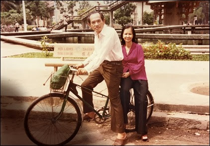 Pic 5 Ông Bà Khai Trí năm 1983