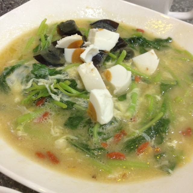 Combining not two, but three types of eggs with the chicken stock for that umami taste, you have a dish with bombastic flavors. Images Foodmento Com U3p1661f7295 1385732135 38