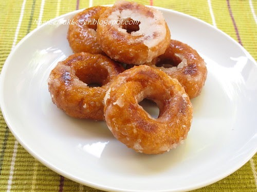 Nasi Lemak Lover: Kueh Keria / Fried sweet potato donut
